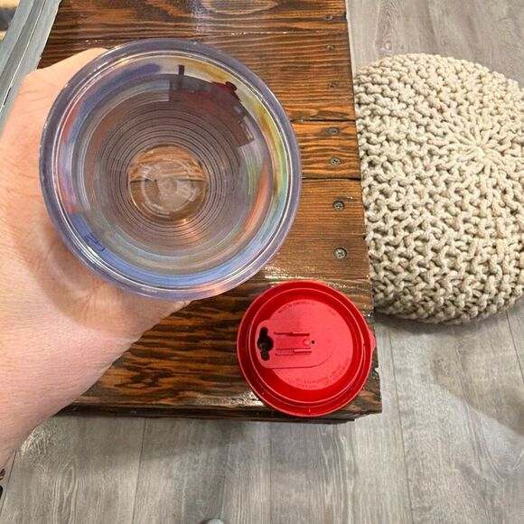 Tervis 16 oz Holland Michigan Tumbler Red Lid Lighthouse Beach Scene - Picture 6 of 6